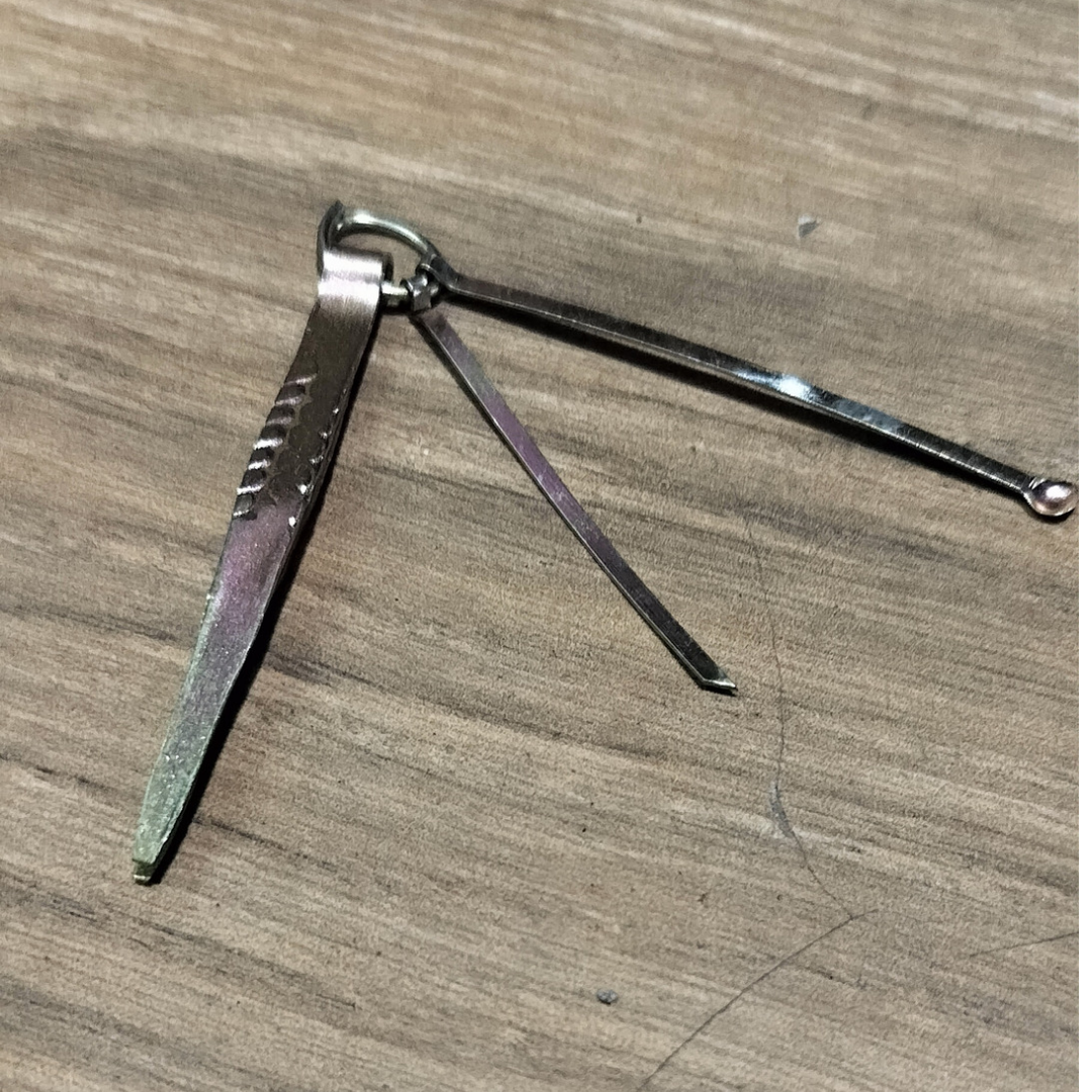 Handmade Iron Tweezer Plucker Eyebrow, Upper Lips, Blackhead Removal, Facial Hair For Women & Men (Pack of 2)