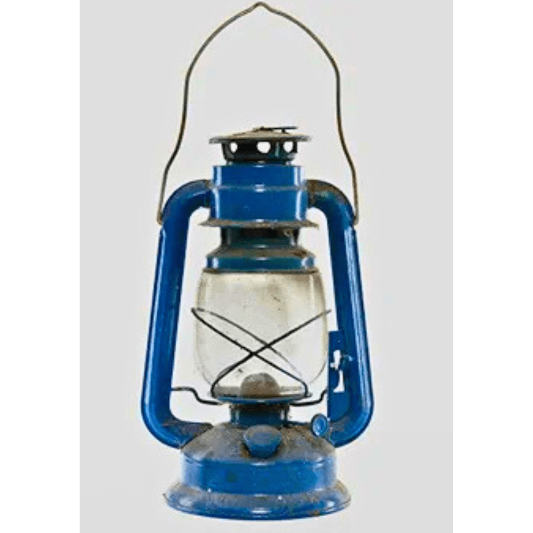 Vintage Kerosene Hurricane Lantern - Rustic Hanging Oil Lamp for Decoration, Camping, and Low Light Ambiance (Assorted Colors, Pack of 1)