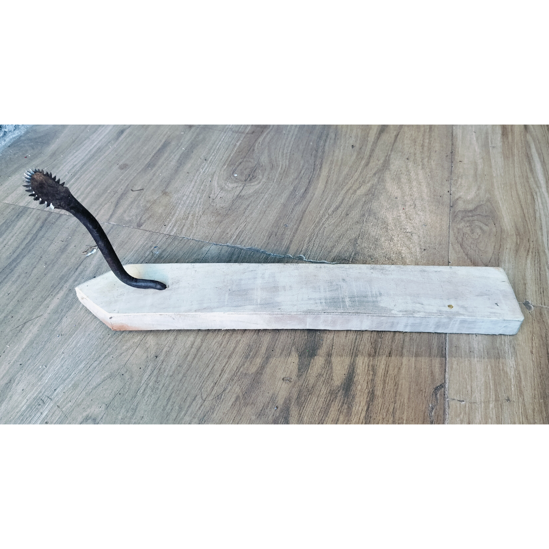 Manual Iron Coconut Scraper / Grater / Thengai Thuruvi with Wooden Base