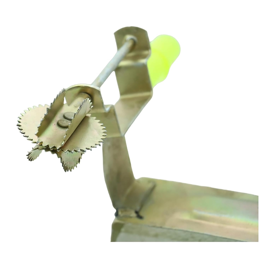 Iron Tabletop Handy Movable Coconut Scraper / Shredder / Grater with Rotatable Blade for Kitchen (Multi-color)