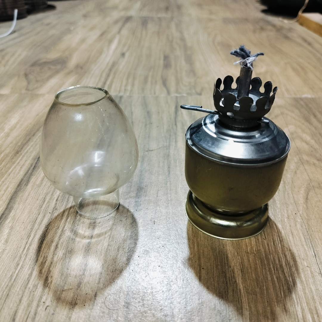 Mini Lantern Oil Lamp / Chimney lamp / Diya for Pooja / Home Decor