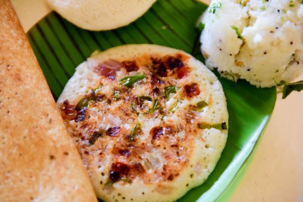 Kuzhi Dosakal | Deep Bottom Iron Dosa Tawa | Suitable for Thicker Dosas or Uttapams (10.5 Inch, 1 kg)