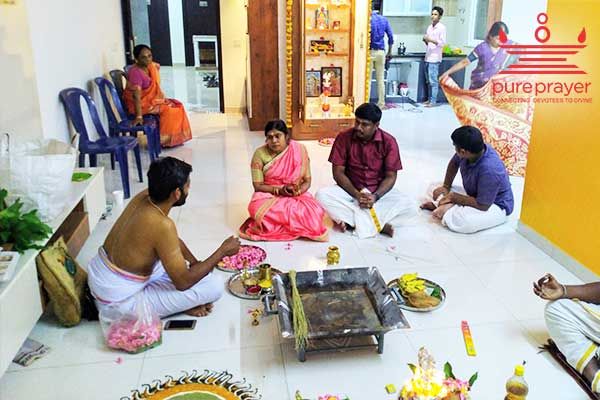 π Traditional Iron Omam Kundam 9Γ9 Inch β Small Size Havan Kund with 4-Leg Stand - Ideal for Home Pooja, Homam & Rituals
