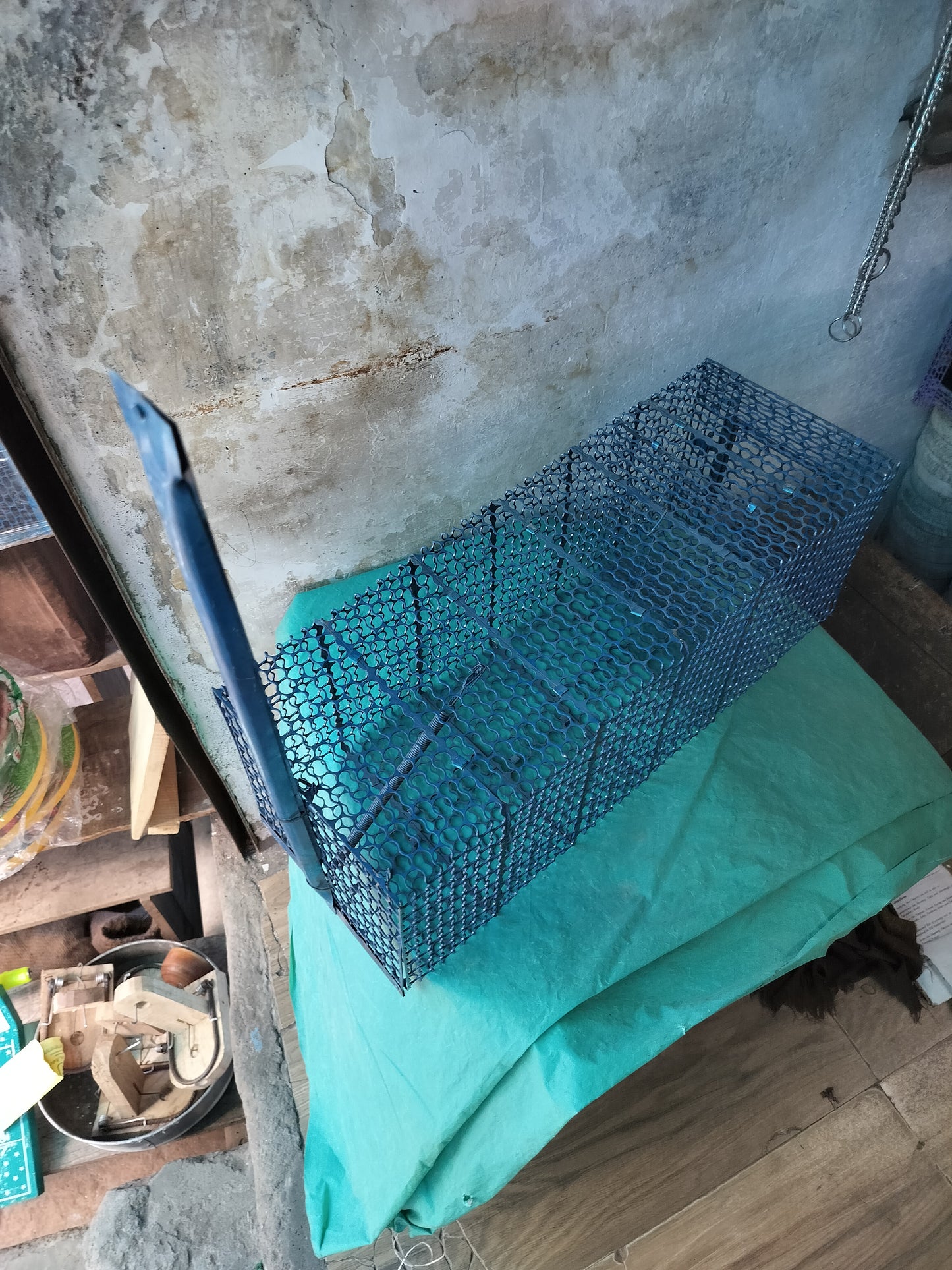Big Size Cage Trap for Cats, Rabbits, and Squirrels - Two Door / Space Model ( Medium Size )(To Relocate)