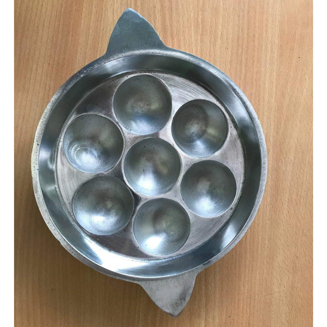 Big Size Indolium 7 Pits Appam Patra / Kuzhi Paniyaram Pan / Paniyara kallu / Ponganalu Chatti