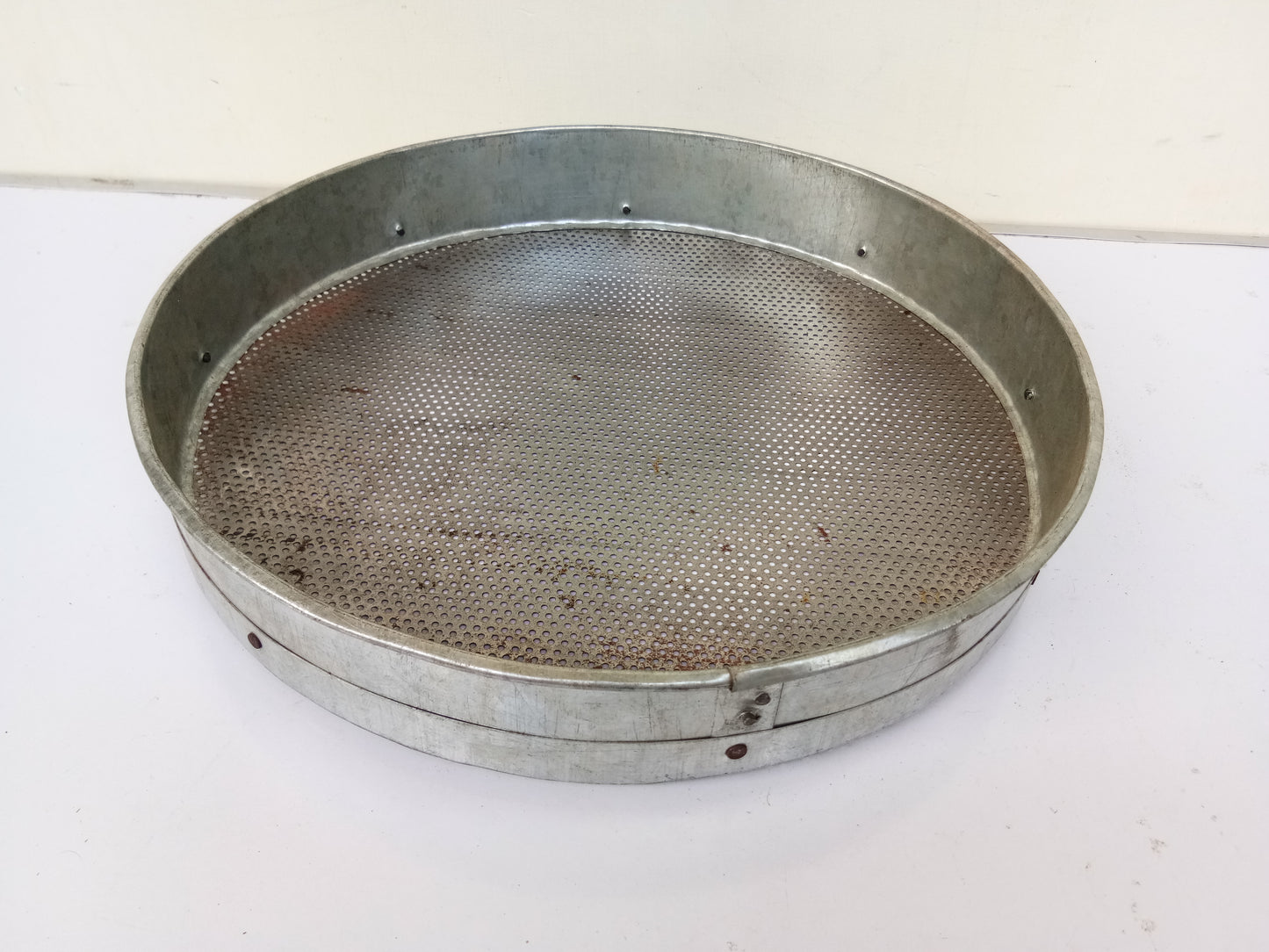 Sand Cleaning Sieve - Handmade Galvanized Iron Strainer, (Diameter 12 in / 32 cm, Hole Diameter - 2 mm)