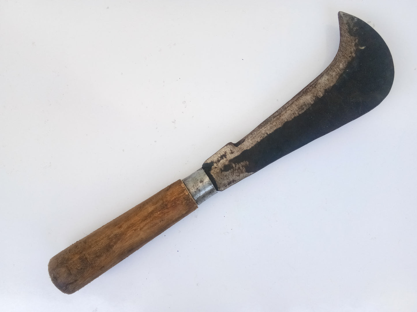Traditional Aruvaal / Koduval / Vaakathi / Vettukathi β Handmade Iron Billhook with Big Wooden Handle (Big Size)