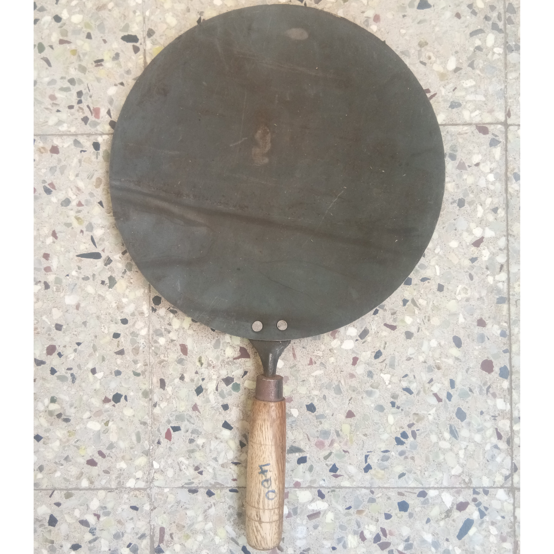 Traditional Concave Shaped Iron Tawa for Roti / Chapathi / Paratha / Fulka with Wooden Handle (11 Inch)