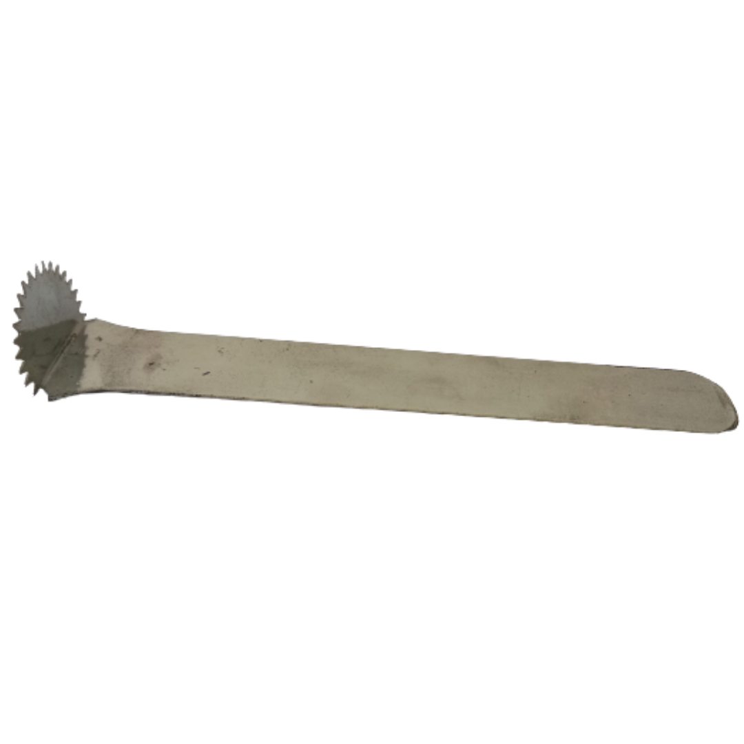 Stainless Steel Coconut Scraper / Coconut Grater / Thengai Thuruvi / Chirava Hand Tool / Nariyal Khuruchni (7 Inch, 50 g)
