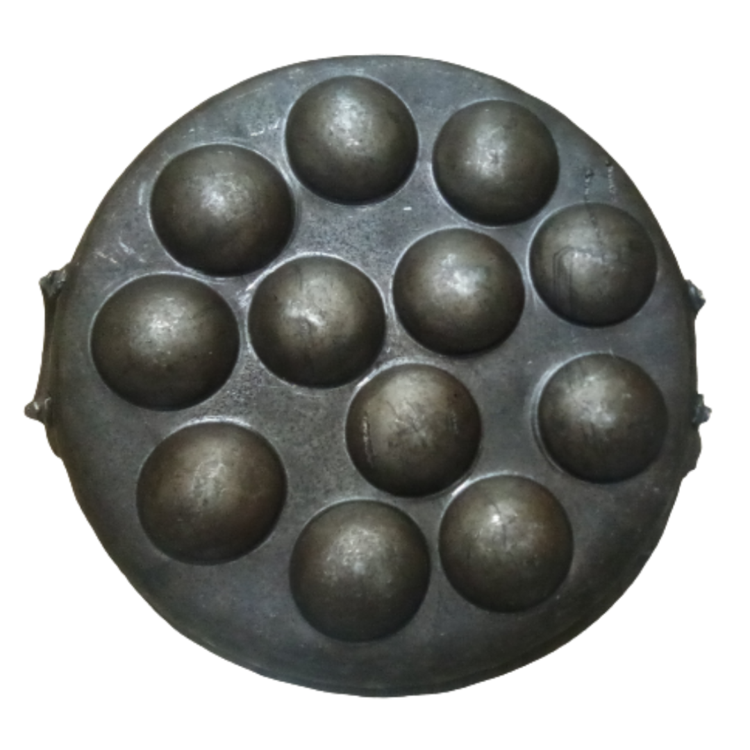 Iron 12 Cavity Kuli Appam Patra / Paniyaram Pan