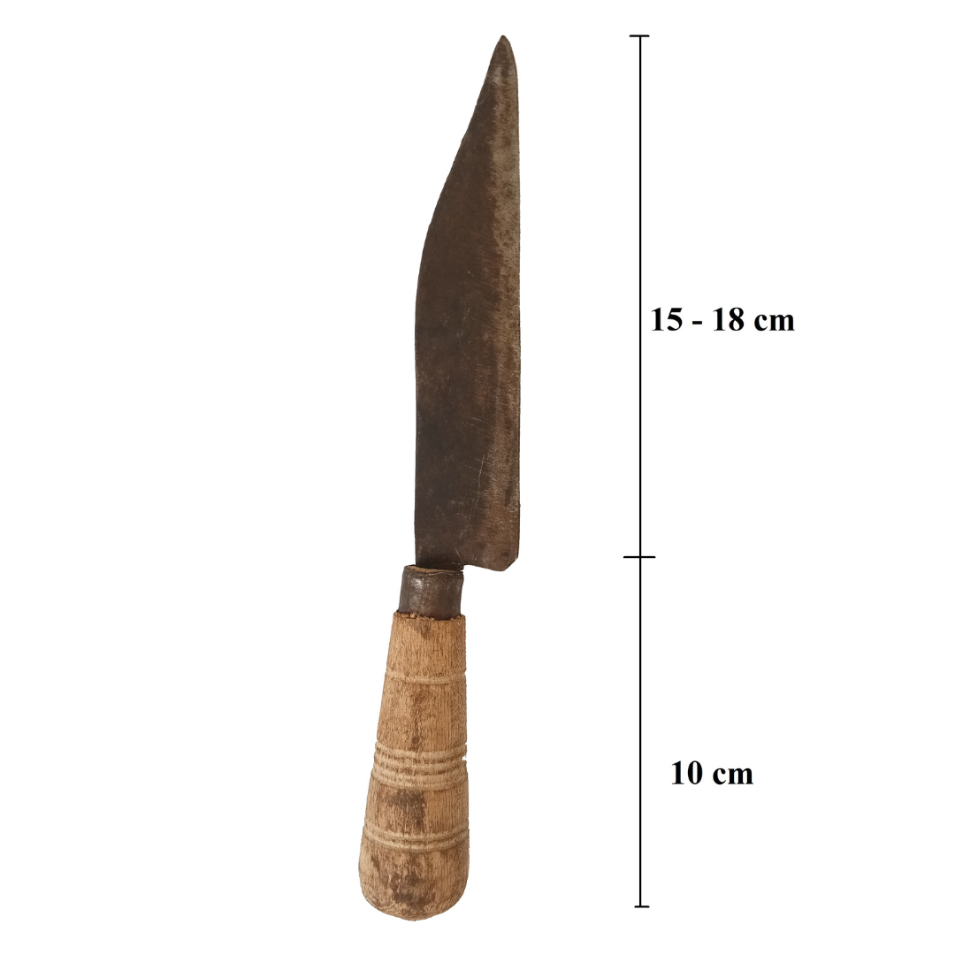 Handmade Iron Knife / Meat Cleaver / Churi Knife for Removing Cow/Goat/Beef Skin with Wooden Handle (Weight: 150 g / Length: 25-28 cm)