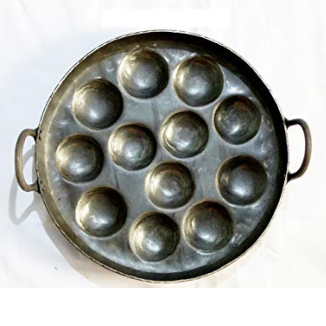 Iron 12 Cavity Kuli Appam Patra / Paniyaram Pan