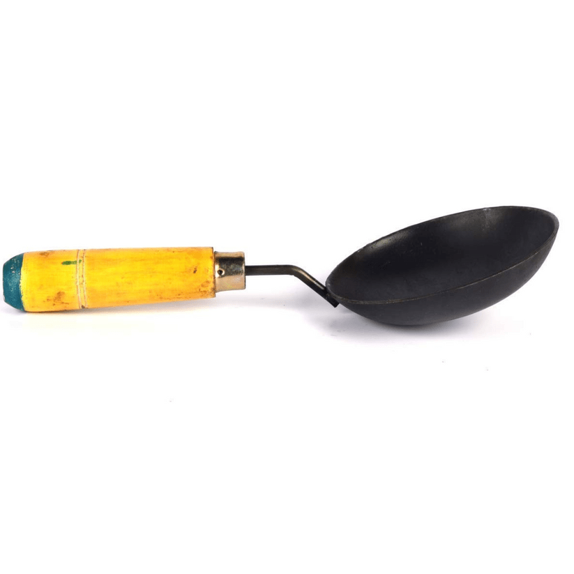 Traditional Iron Tadka Pan / Fry Pan / Thalippu karandi with Wooden Handle / LohaLokhand / 5.5inch / 14cm / 200ml