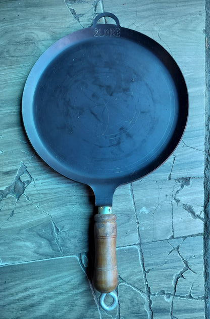 Premium Pure Iron Dosa Tawa – Flat with Border | Wooden Handle | Heavy 3–4mm Thick | 10” & 12” Sizes | Handmade in India 🍳🔥