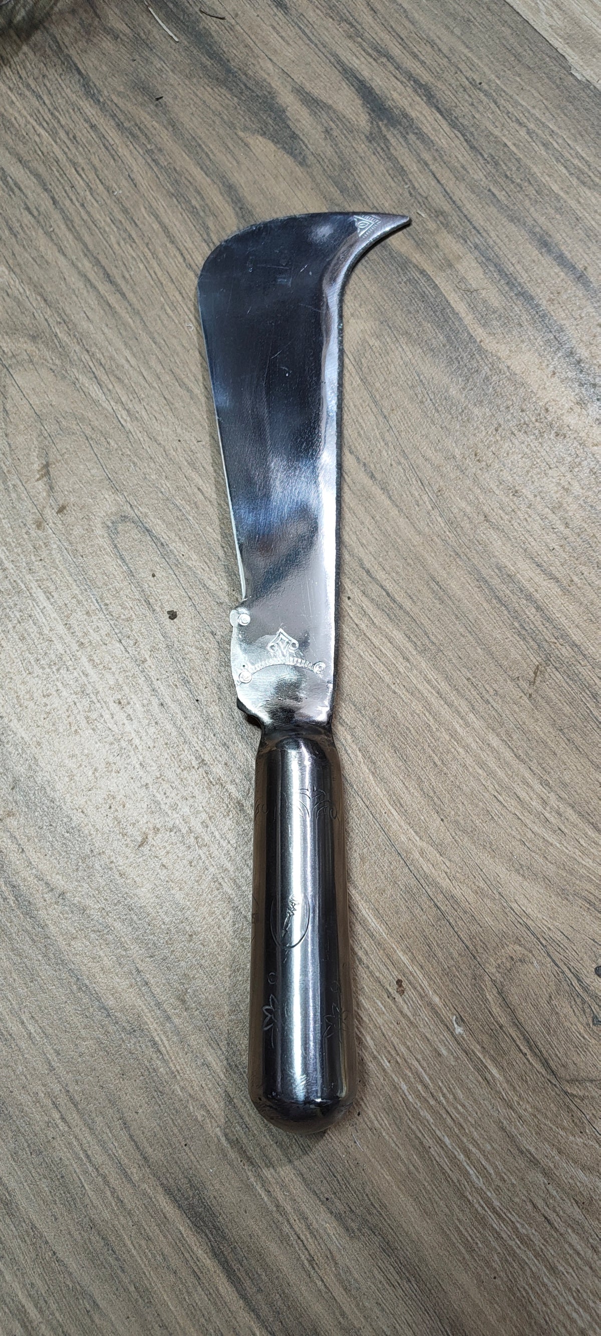 Stainless Steel Coconut Cutting Tool – 13 Inch | Approx. 350g | Rust-Resistant | Round Handle