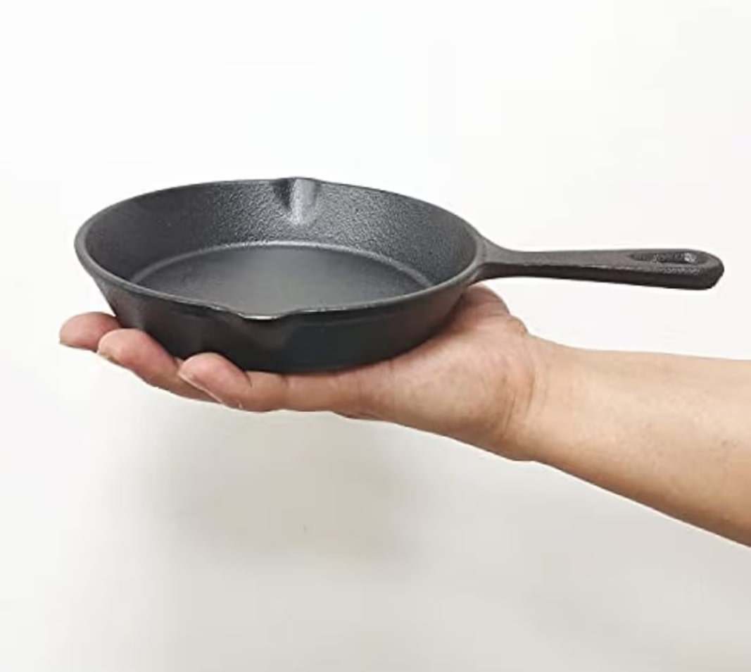 Cast Iron Mini Fry Pan / Small Skillet – 6 Inch (15.2 cm), 0.42 L, 1.1 kg | Pure Iron | Induction-Friendly | No Chemical Coating