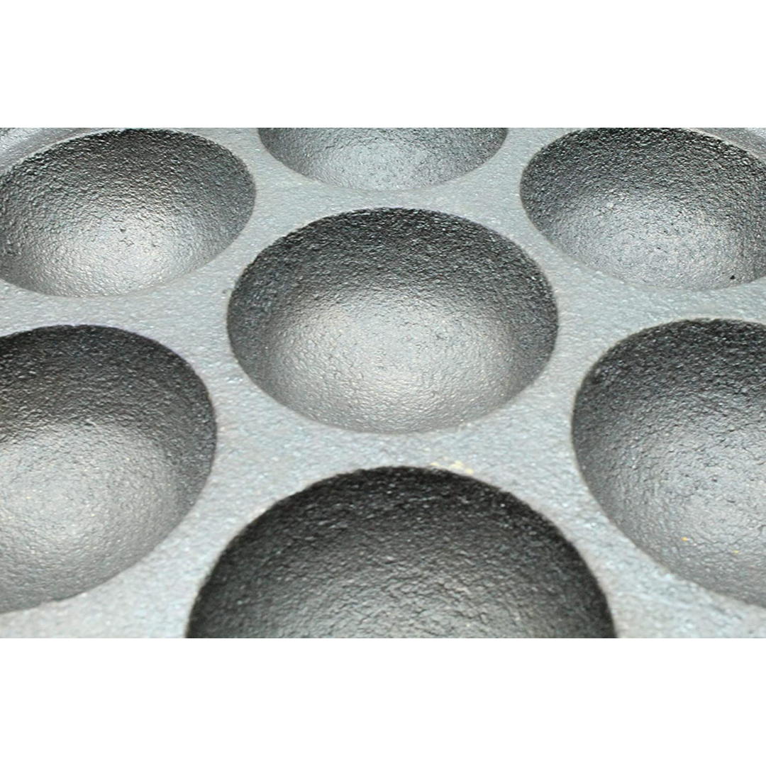 Cast Iron 7 Pits Kuzhi Paniyaram Kallu / Paddu Pan / Ponganalu Chatti (Traditional Handmade Item)